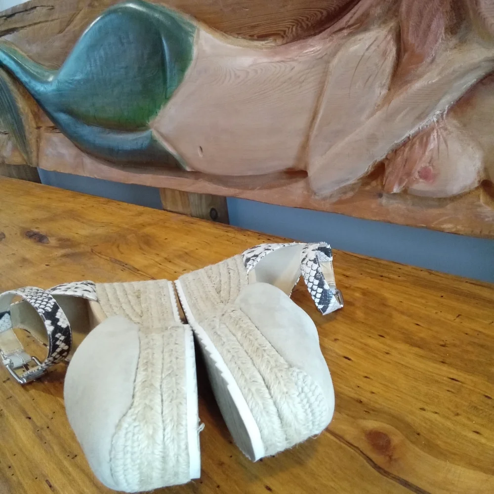 Nine West Ariela Beige & Snakeskin Espadrille 2.5